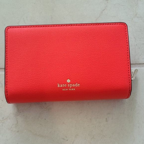 NWT Kate Spade Leather Wallet - Picture 2 of 4